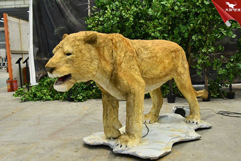 仿真動物模型-洞獅